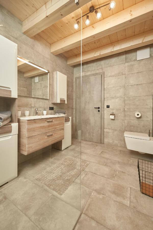 Blockhittle Apartment *